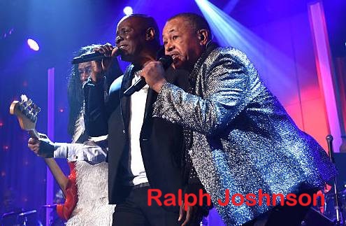 BEVERLY HILLS, CA - FEBRUARY 14:  (L-R) Musicians Verdine White, Philip Bailey and Ralph Johnson of Earth, Wind & Fire perform onstage during the 2016 Pre-GRAMMY Gala and Salute to Industry Icons honoring Irving Azoff at The Beverly Hilton Hotel on February 14, 2016 in Beverly Hills, California.  (Photo by Larry Busacca/Getty Images for NARAS)